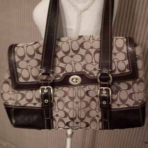 COACH Hampton Canvas 11061 SIGNATURE SATCHEL flap bag Like New!